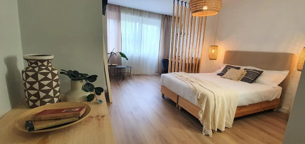 Apartment Lisbon Airport Earth - B&B Self Check-In
