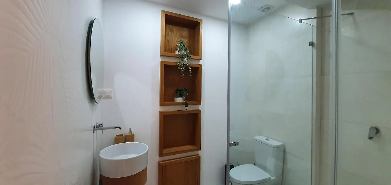 Lisbon Airport Earth - B&B Self Check-In Apartment