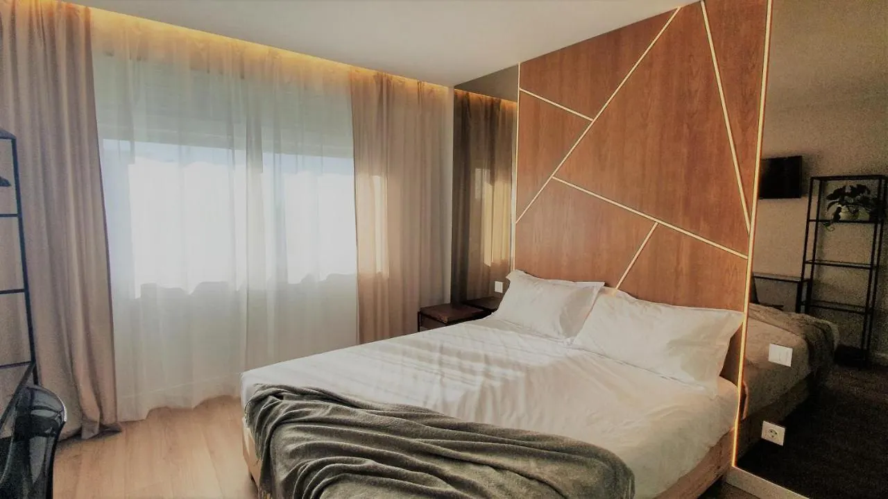 Apartment Lisbon Airport Earth - B&B Self Check-In Portugal
